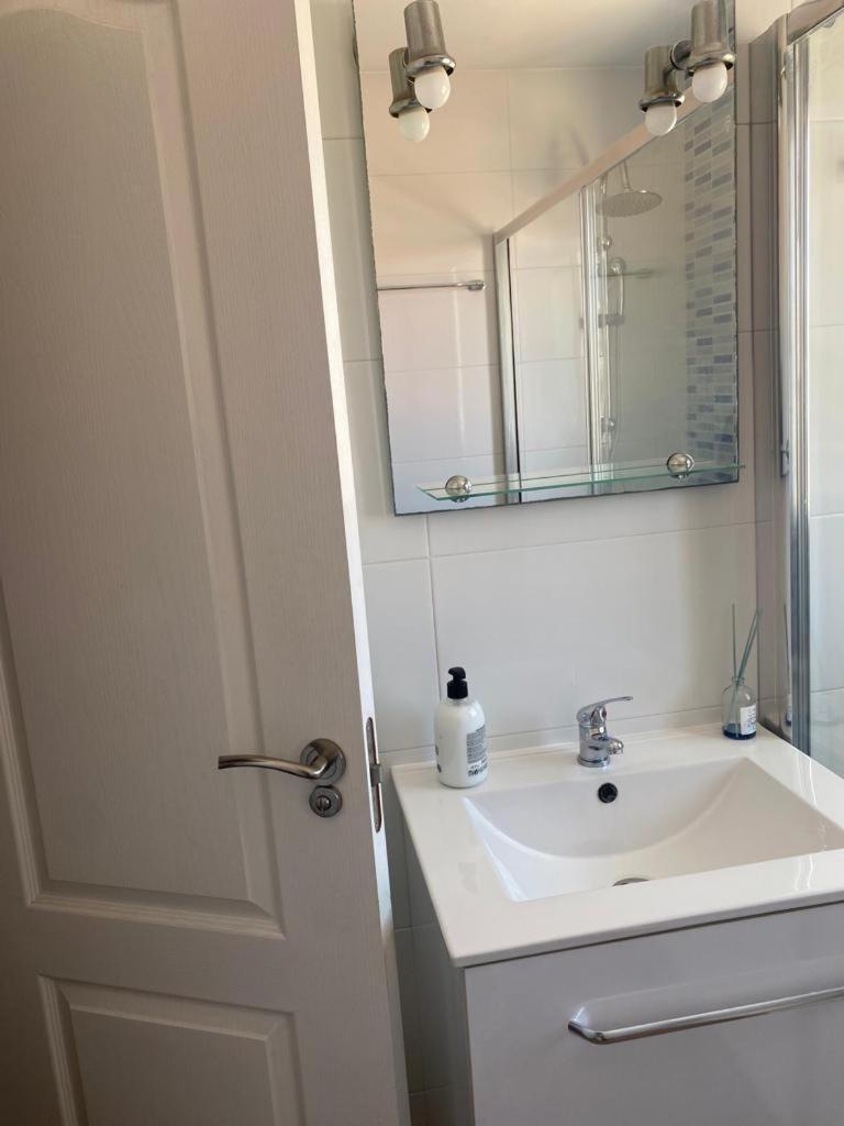 Apartamento Vista Al Mar Calle Ciruela 엘푸에르토데산타마리아 외부 사진